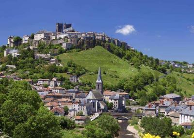 France Commits to Invest $150 Million in International Fund to Support Rural Areas