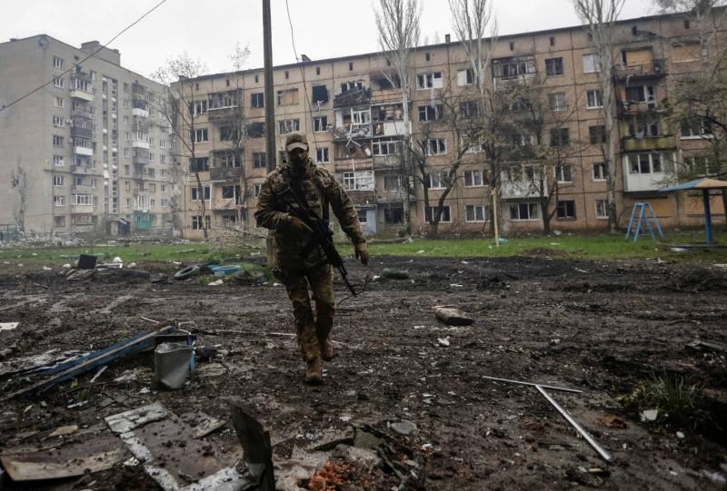 Russia Fends Off Escalating Ukrainian Attacks in the East