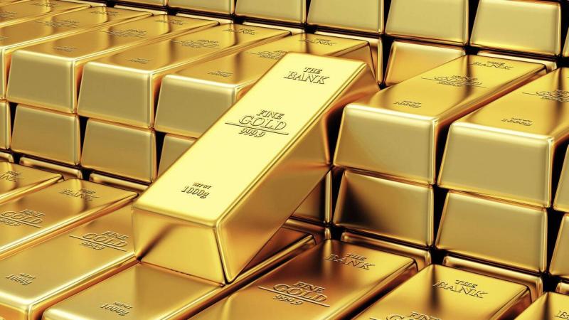 Gold Prices Drop Due to Strong Dollar