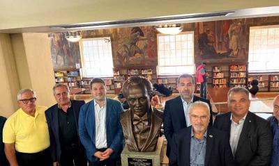 Naim Gemayel Visits the Public Library in California