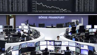 European Stocks Decline Under Pressure from Rising Bond Yields