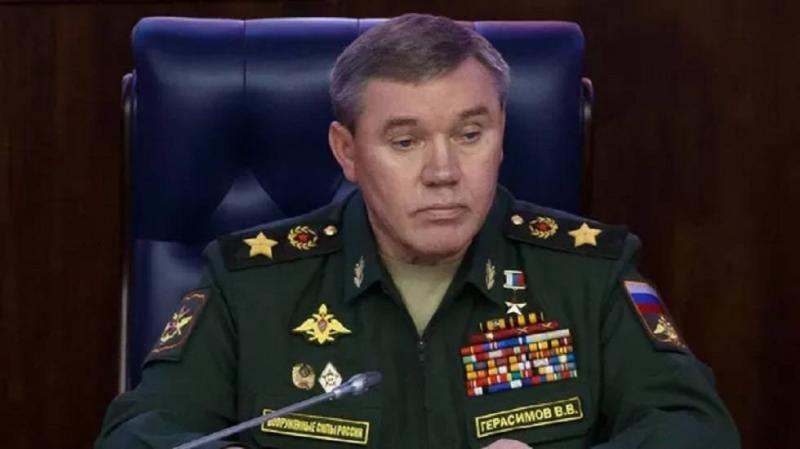 Russian Chief of Staff Visits Troops in Ukrainian Zaporizhzhia