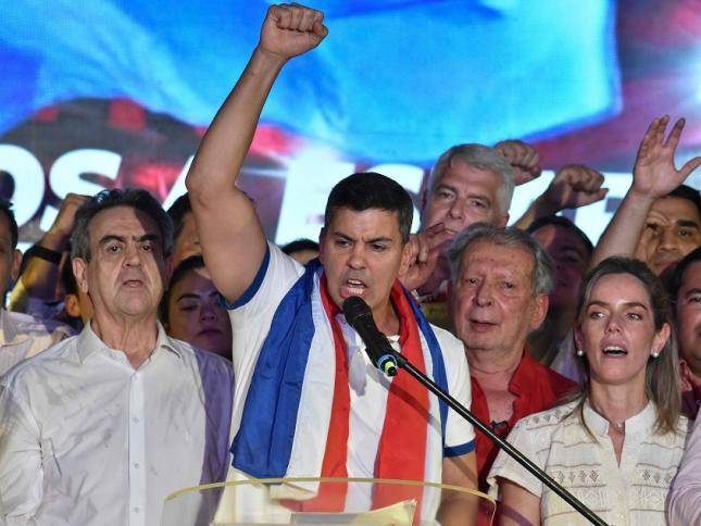 New President of Paraguay Takes Oath of Office