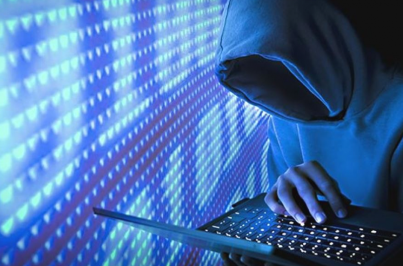 Emails Advise Lebanese to Leave for 
