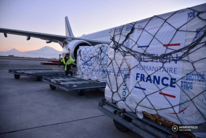 French Foreign Ministry: Paris to Send Aid Plane to Gaza with Tents and Medicines