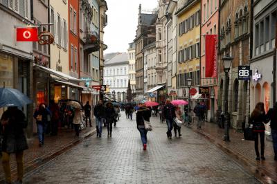 German Economy Records Slight Contraction