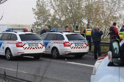 Hungary: Discovery of 17 Migrants Stacked in an Unventilated Space