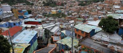 Video: 6.1 Magnitude Earthquake Strikes Colombia
