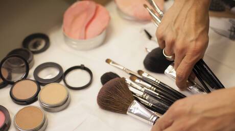 Shocking Study: Makeup Brushes Dirtier than Toilet Seats