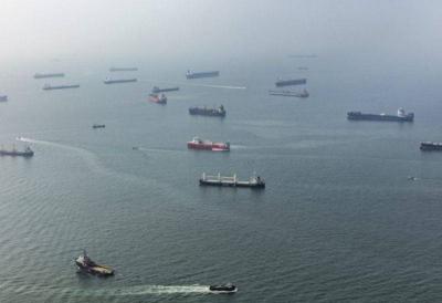 Three Bulk Carriers Robbed in the Singapore Strait