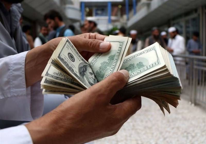 Bank Employees Urge Judiciary to Help Overcome Financial Crisis