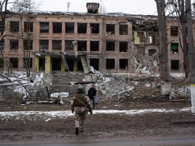 3 Killed in Russian Bombing of Kherson City
