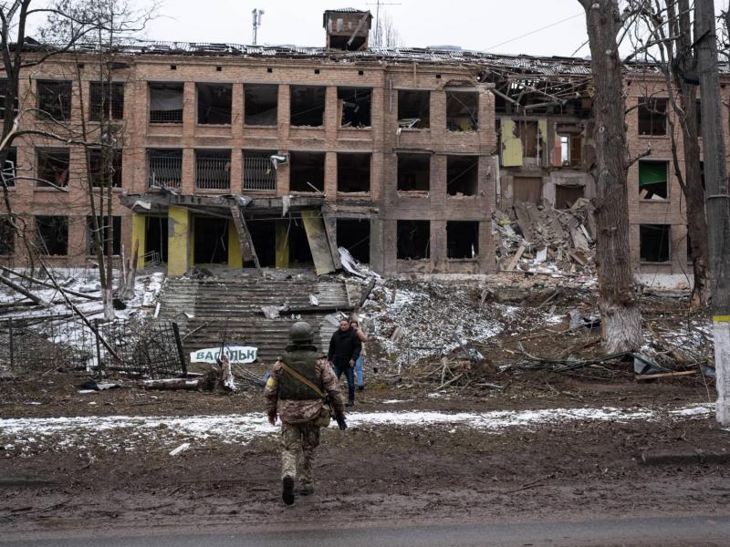 3 Killed in Russian Bombing of Kherson City