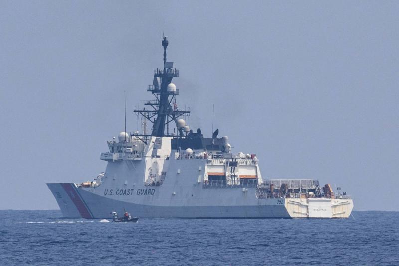 US Navy: Coast Guard Ship Transits Taiwan Strait
