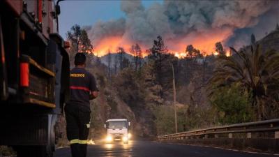 Thousands Evacuated on Spanish Island as Wildfires Renew