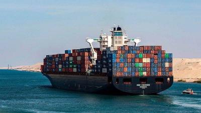 Maersk Directs Almost All Ships Towards the Suez Canal