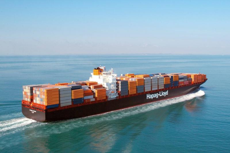 Hapag-Lloyd: The Situation is Still Dangerous and Does Not Allow for Transit Through the Suez Canal