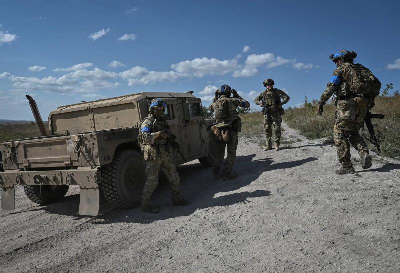 Ukrainian Commander: Russia Reinforces Forces Near Bakhmut