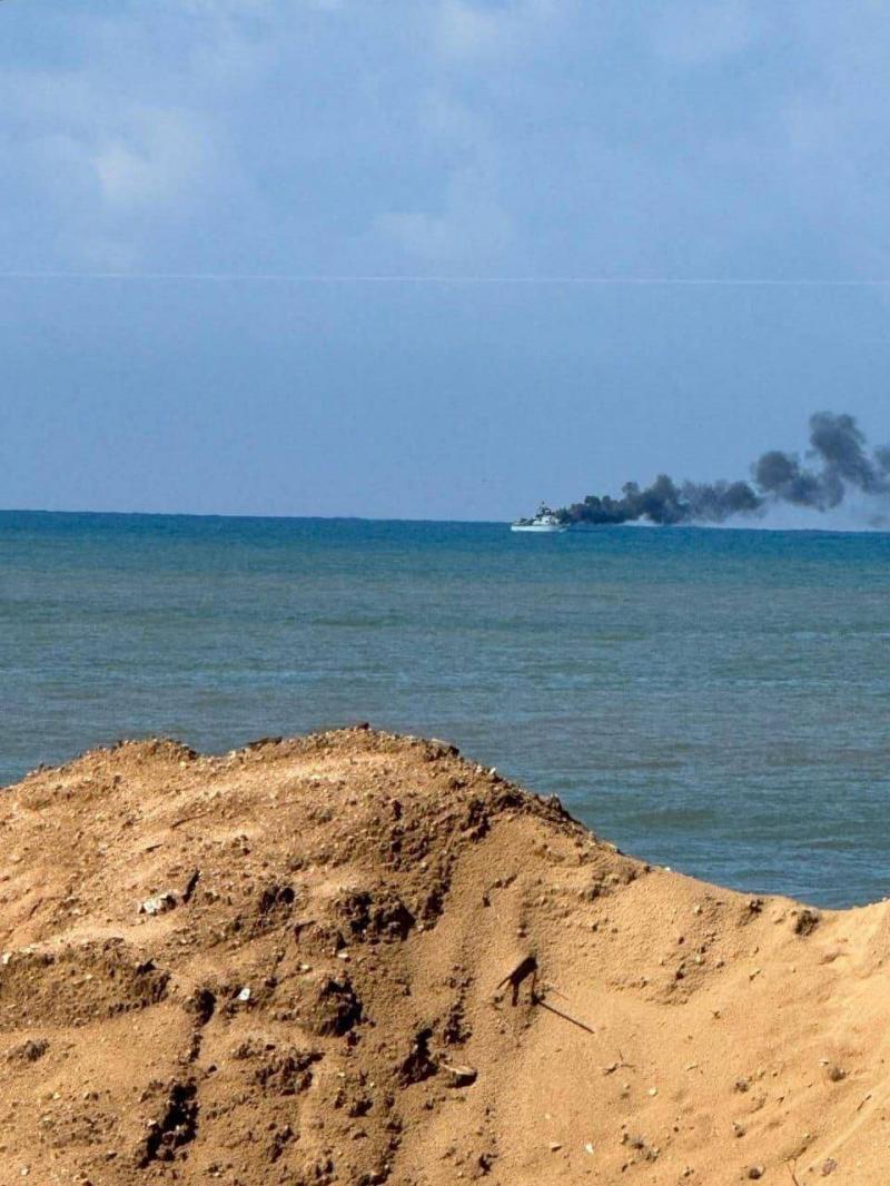 Fire Engulfs Israeli Navy Ship