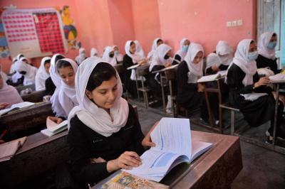 60 Afghan Girls Hospitalized After Poisoning Incident