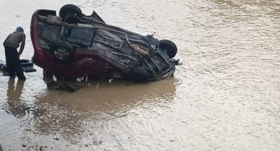 Car Falls into the Kournetina River