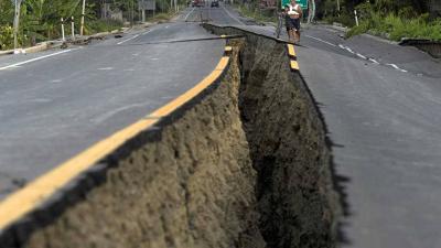 Strong New Earthquake Strikes the Philippines