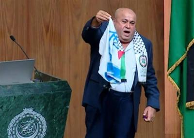 Jordanian Deputy Burns Israeli Flag During Arab Parliament Session (Video)