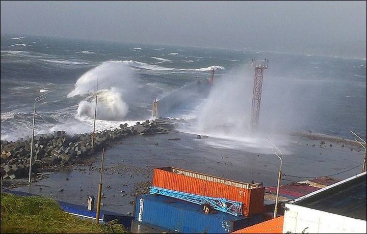 Video: A Severe Tornado Hits the Russian Sakhalin Peninsula
