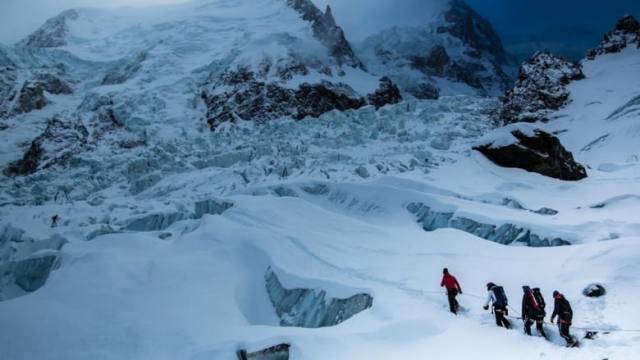 Avalanche Claims the Lives of 4 People
