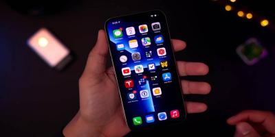 "Spy-Resistant Smartphone"