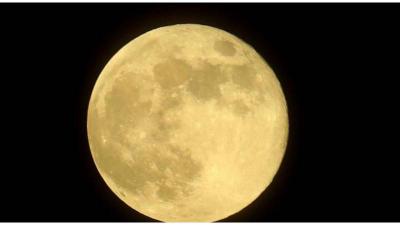Supermoon Graces the Sky Tonight