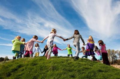 ## Scientist: This is What Your Child's Hands Carry After Playing Outside!