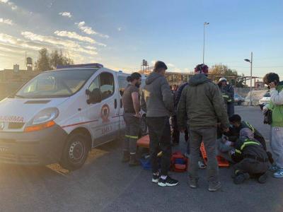 Title: Two Injured in Traffic Accident in Al-Jnah