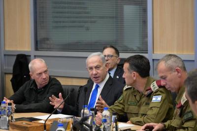 Anticipated Crisis That May Hit Israel's War Government as Gantz Threatens Netanyahu