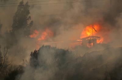 Death Toll from Chile Fires Rises to 131