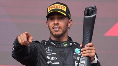 Driver "Mercedes": Is the Problem Me or the Car?