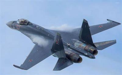 Iran Strengthens Air Fleet with Sukhoi-35 Deal and Russian Helicopters