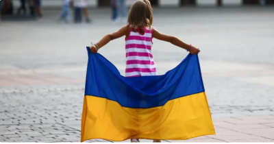 Drawings of a Russian Girl Turn Family's Life to Nothing