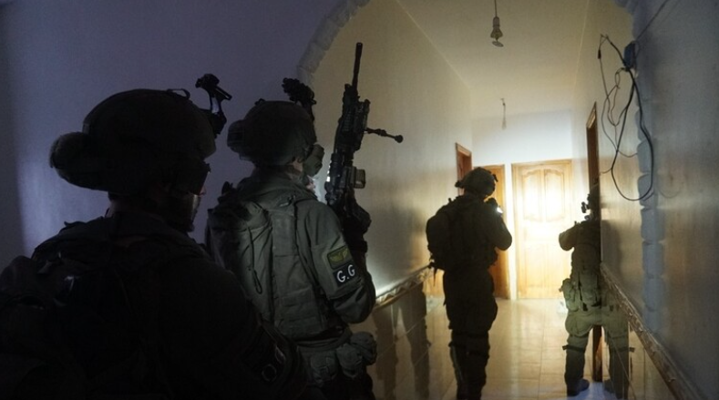Title: Israeli Army Announces Raid on Yahya Sinwar's Office in Gaza