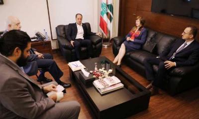 Jemayel Meets Frontzka: Preventing Lebanon from Being Drawn into War