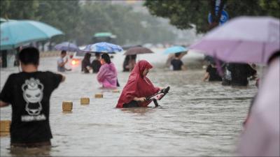 Death of 3 in China During Attempt to Escape Floods