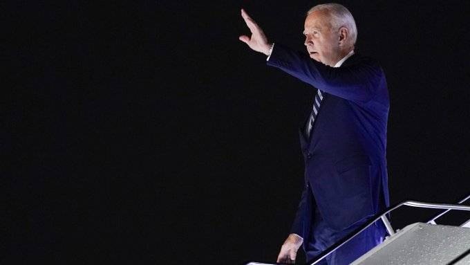 Biden Arrives in New Delhi for G20 Summit