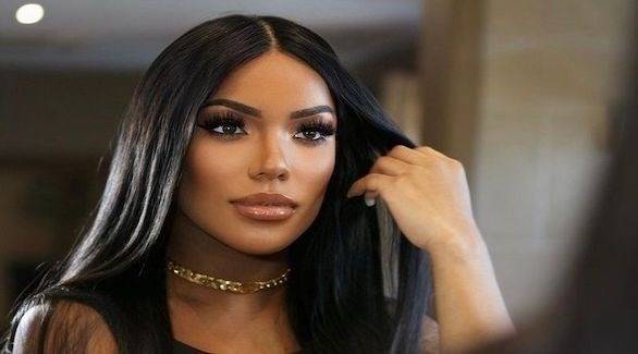 تتقاضى 2000 دولار لكشف الرجال الذين يخونون زوجاتهم