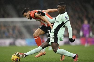 Chelsea Survives Late Luton Surge to Win 3-2