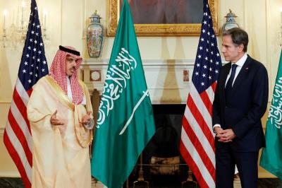 Sudanese Crisis Central to Blinken's Call with bin Farhan