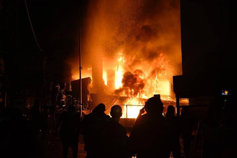 Major Fire in a Building in Aoukar During Protest