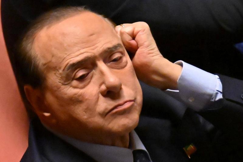 Berlusconi from the Hospital: Ready to Return