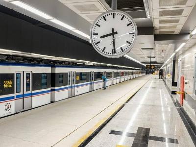 Massive Fire in Tehran Metro (Video)