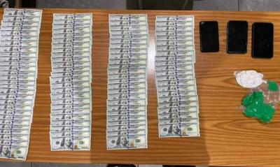 Drugs and Counterfeit Dollars Seized by Deir el-Qamar Checkpoint from Two Individuals