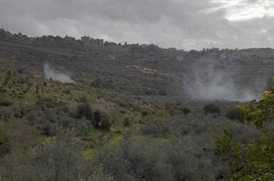 Israeli Shelling Targets Lebanese Towns.. and "Hezbollah" Responds